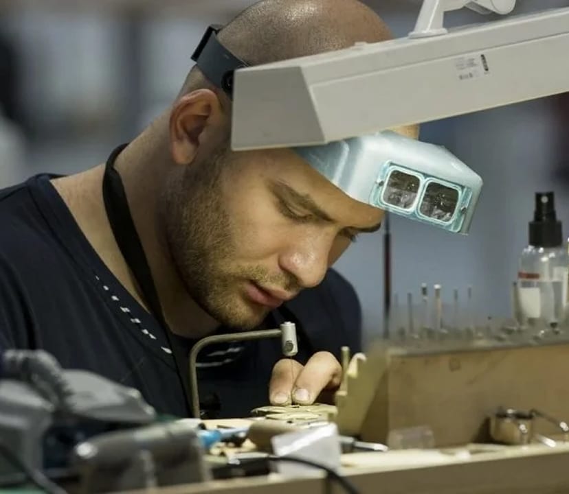 Scagnetti jewellers at the bench — WA Jewellery Apprentice of the Year heritage